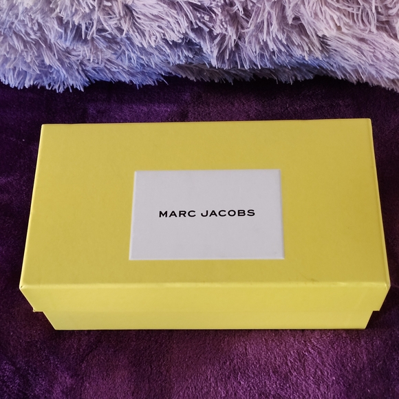NEW Marc Jacobs Cream Slide Sandals SIZE W10 - Picture 8 of 12